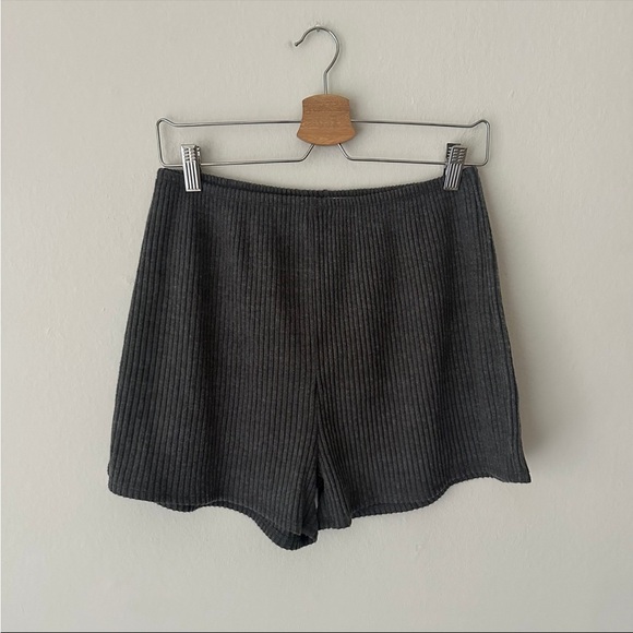 Joah brown relaxed shorts - Picture 2 of 5